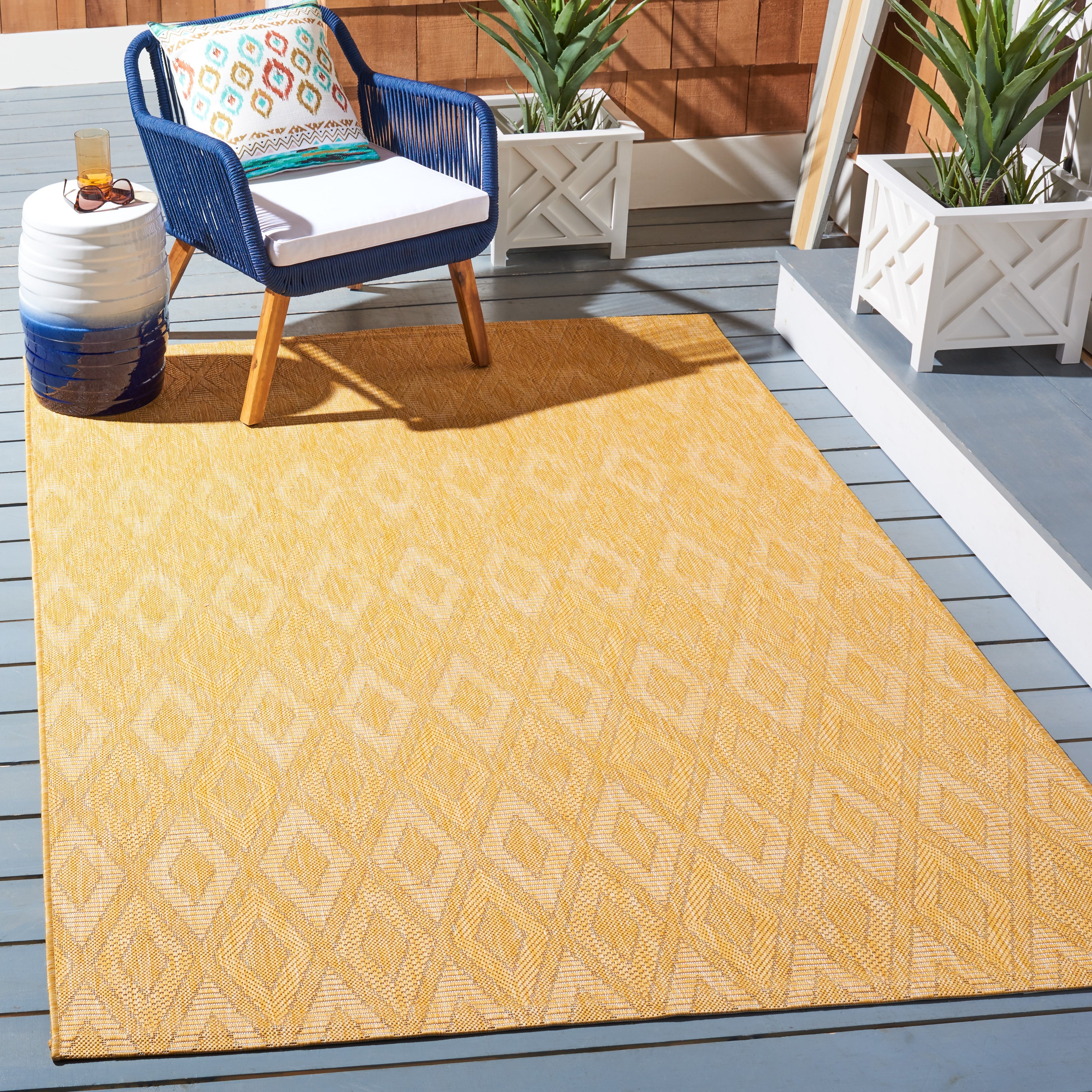 Safavieh Courtyard Teodor Geometric Indoor/Outdoor Area Rug, Natural, 5'3" x 7'7"