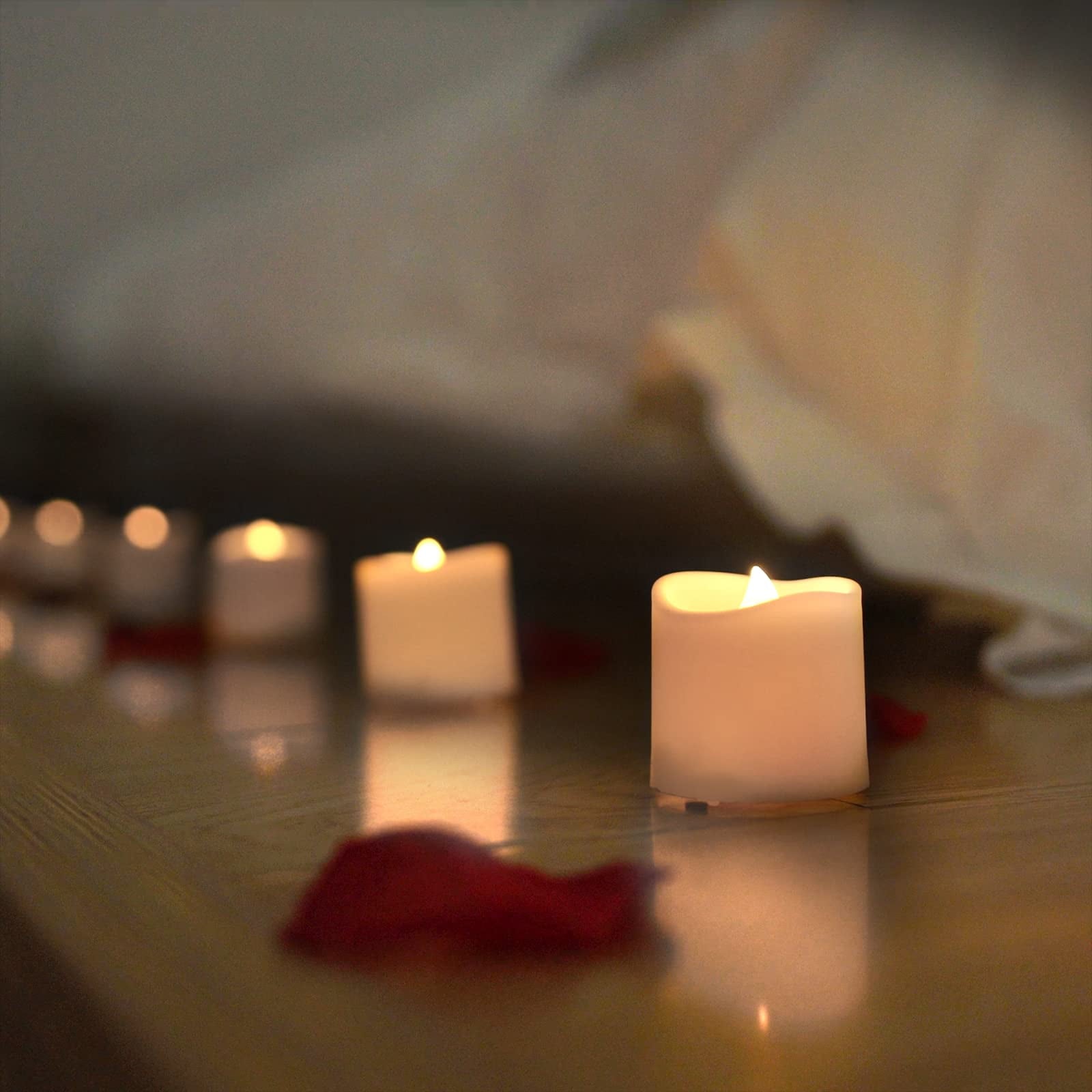 Homemory 12Pack Timer Flameless LED Votive Candles, Long Lasting Battery Operated Tea Light with Timers for Wedding, Table Decorations (Warm White)